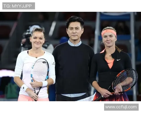 成都网球队与南京网球队赛后复盘分析双方状态与表现对比